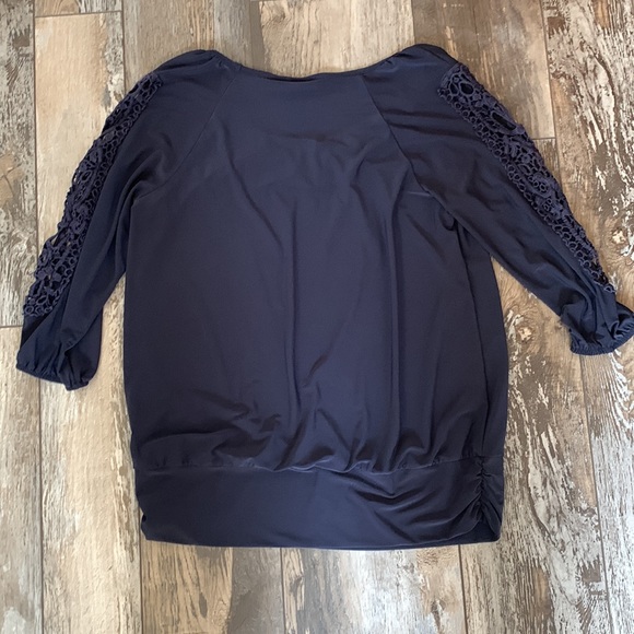 Navy 3/4 Sleeve Top - Picture 5 of 8
